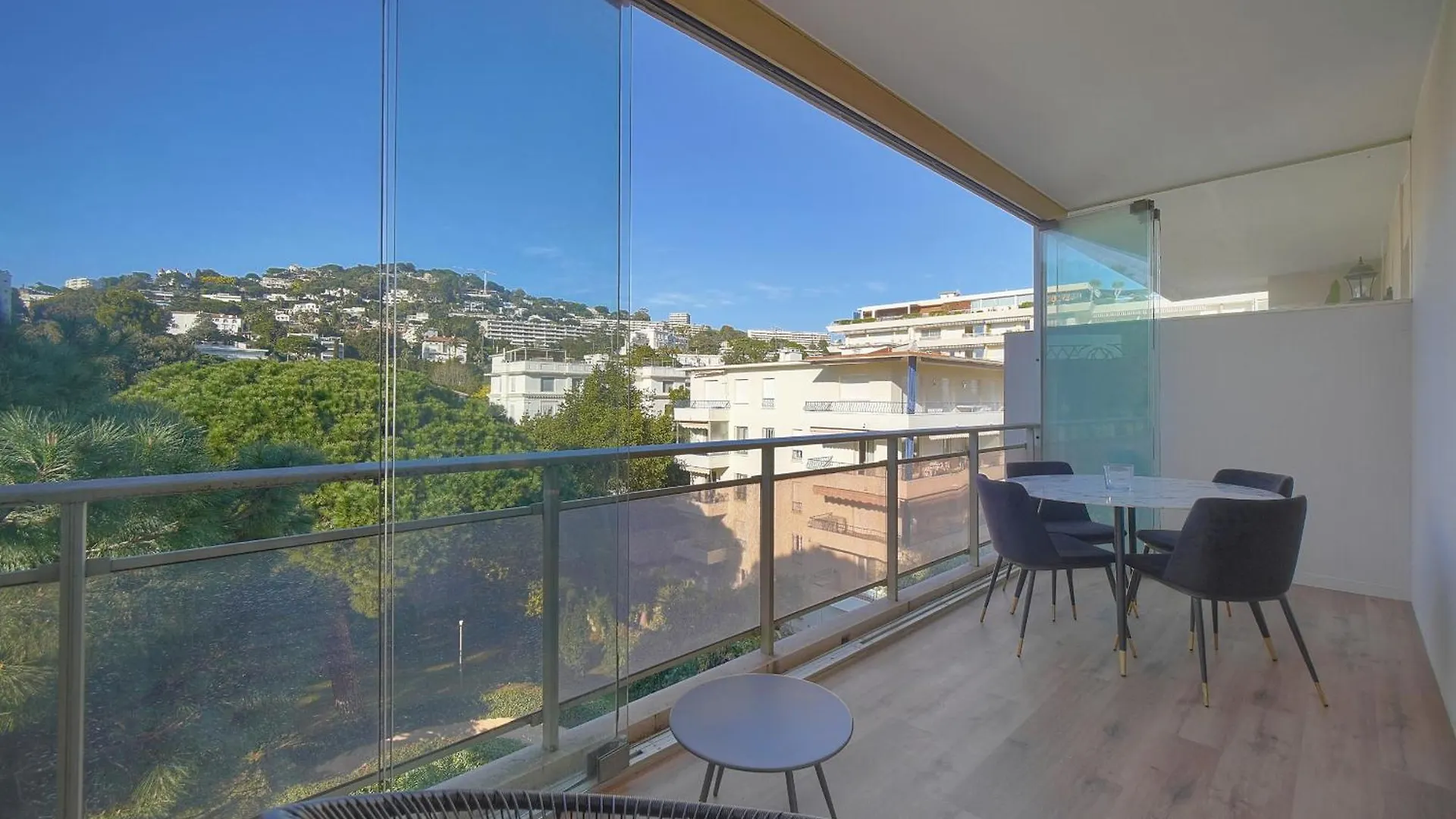Apartment Studio Lumineux Avec Loggia A0B203 Cannes